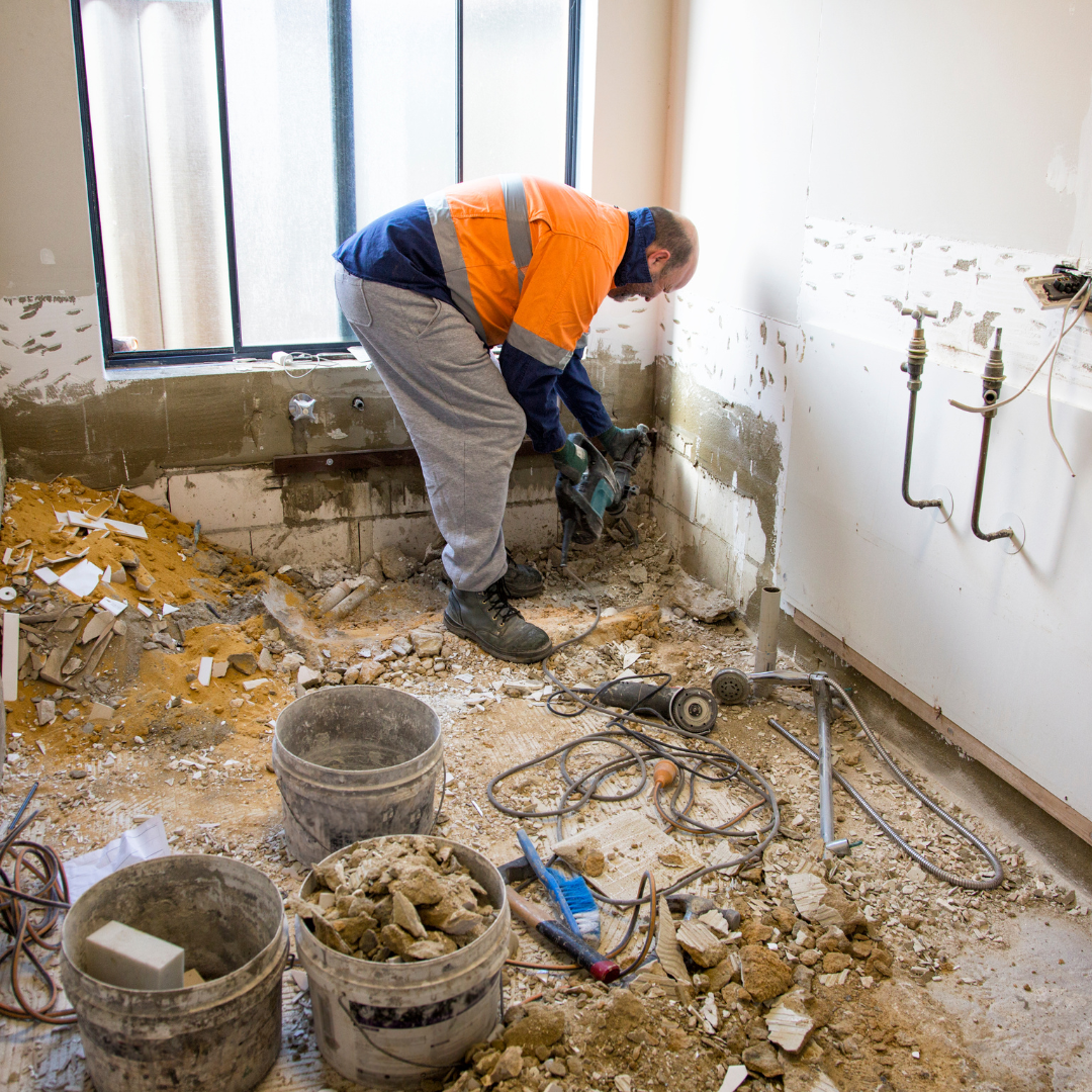 Reforma de baños en viviendas y comunidades en El Puerto de Santa María y Jerez